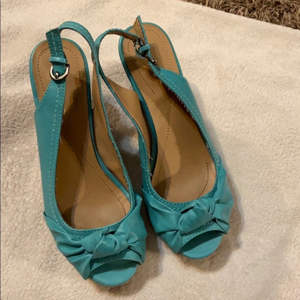 Wedge heels